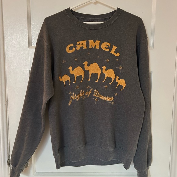 Vintage Camel Sweatshirt - Picture 2 of 2